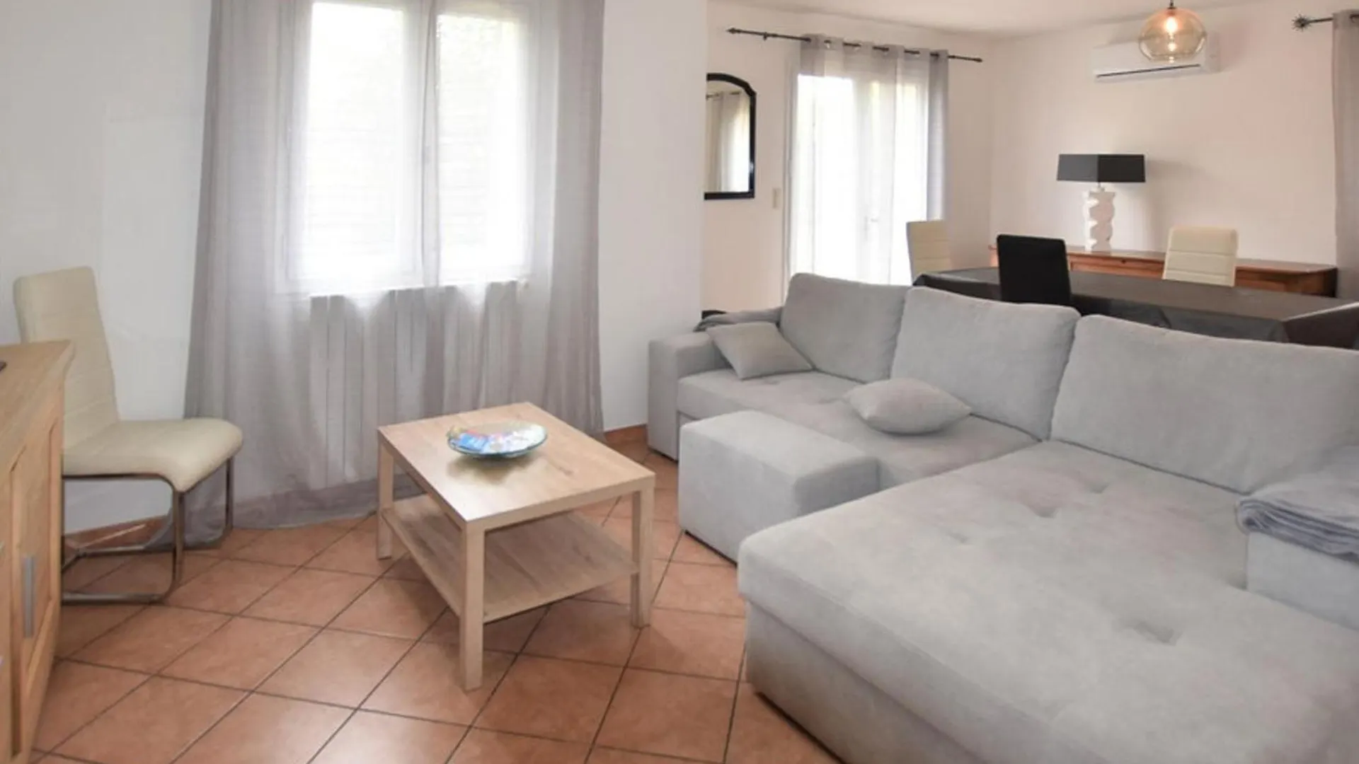 Holiday home Villa Agreable Pres D'Avignon Avec Piscine Privative Et Wifi - Fr-1-708-85 France