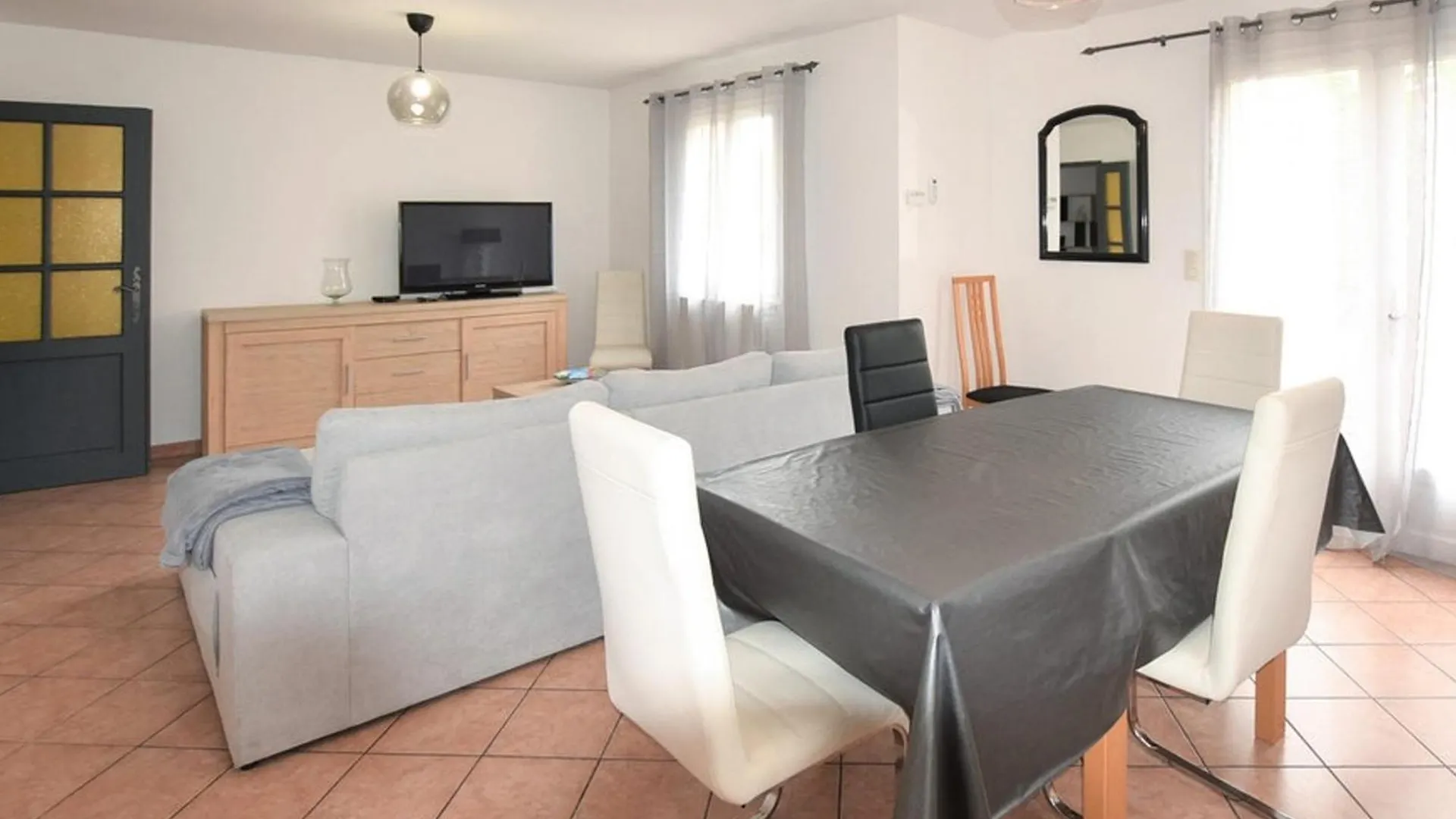 Villa Agreable Pres D'Avignon Avec Piscine Privative Et Wifi - Fr-1-708-85 Avignon