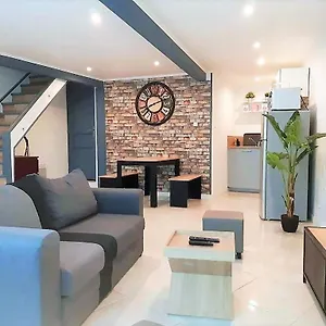  Hébergement de vacances Maison De En